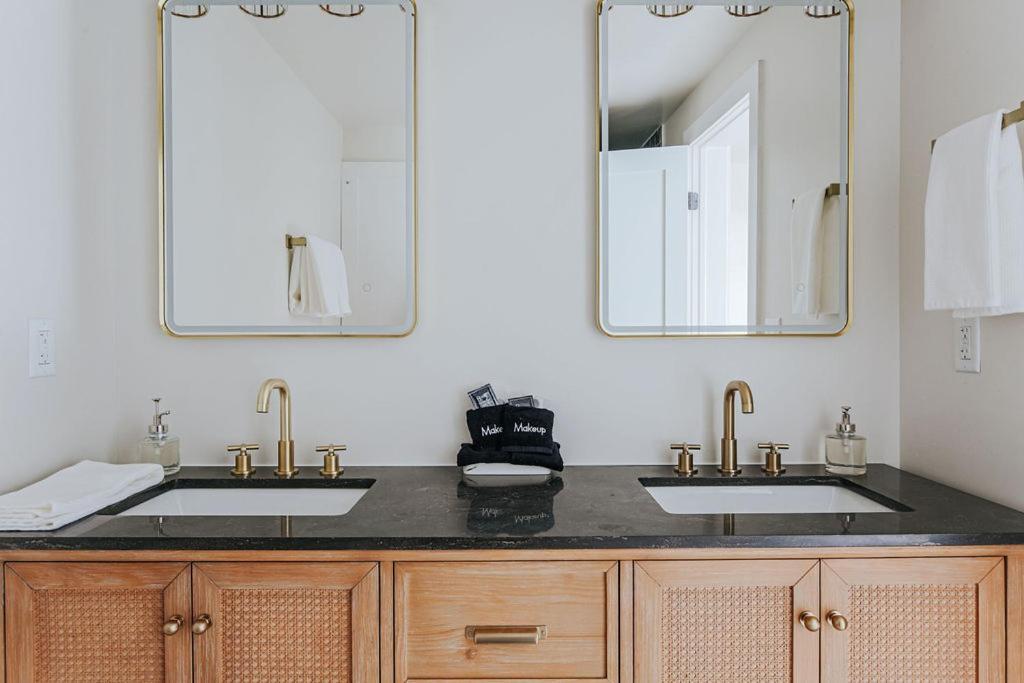 Barristers Row Hotel Staunton Room photo